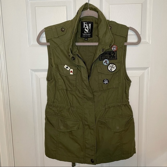 𝅺evisu Khaki Green Cargo Army Vest with Pins Small - Picture 3 of 7